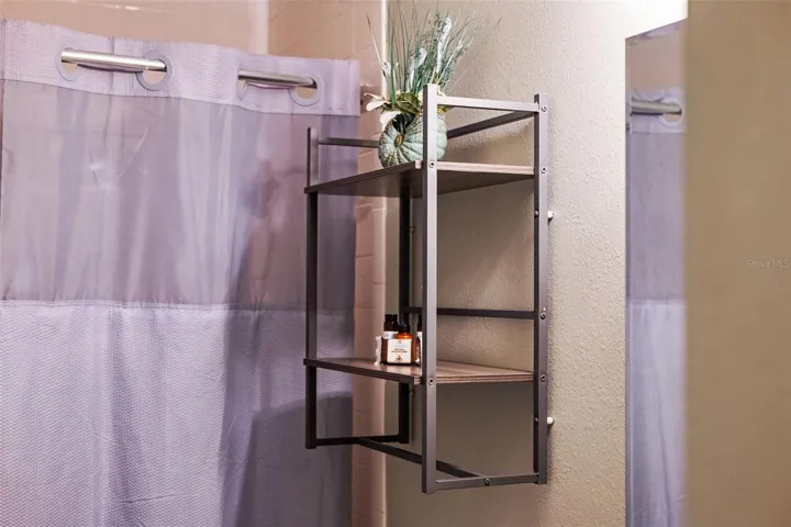 2nd Bathroom