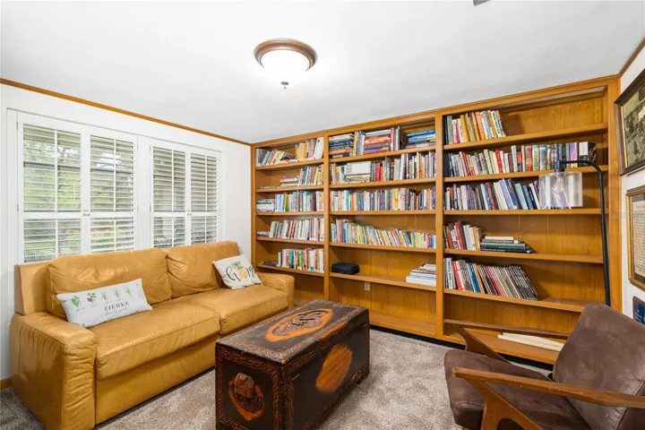 den/library