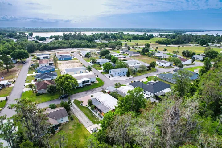 Wonderful community located close to the lake
