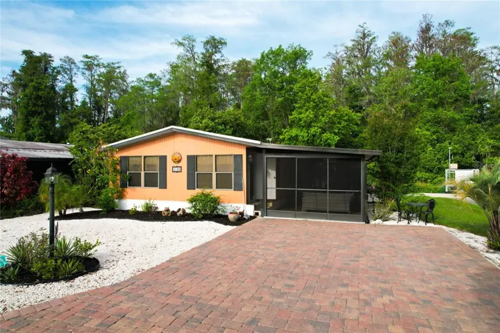 Welcome to 7139 Alamanda Blvd!