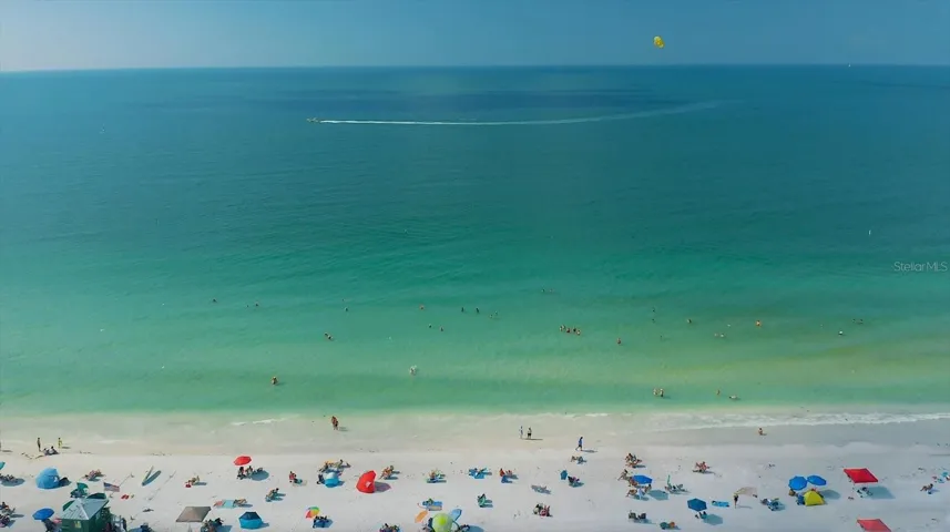 Enjoy  the beach every morning