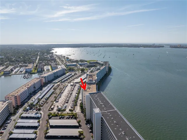 Boca Ceiga Bay with quick access to the Gulf Of Mexico