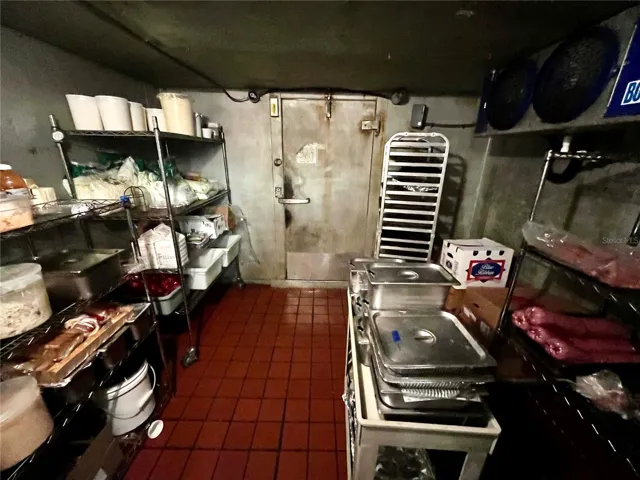 Walk in cooler