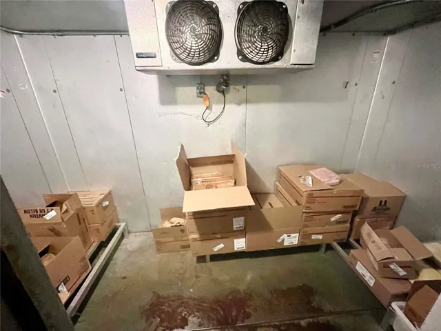 Walk in freezer