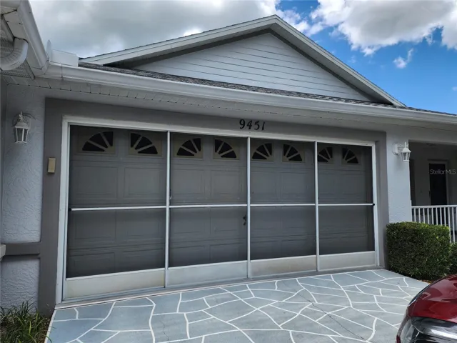 2-Car Garage