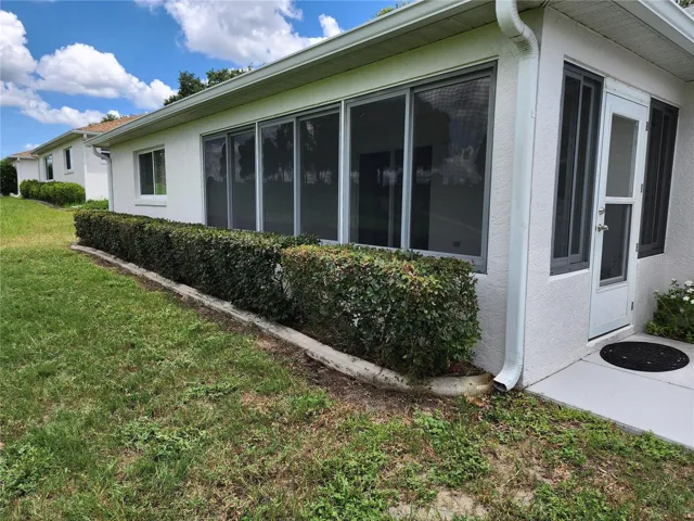 Spacious Lanai