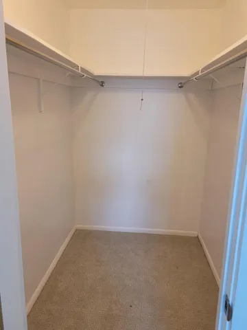 Walk-in closet