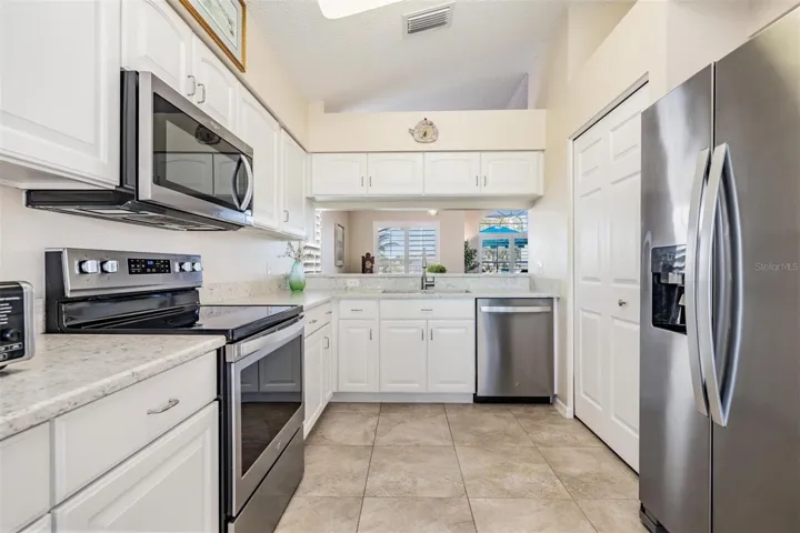 All stainless and updated appliances