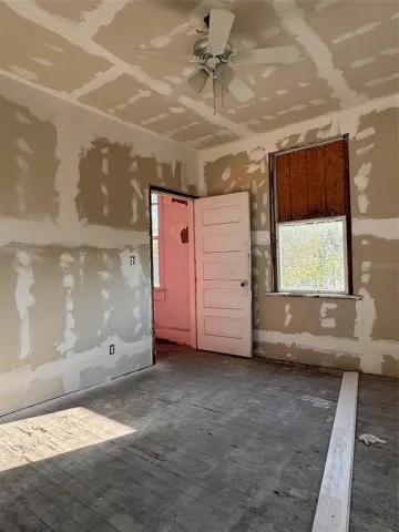 2nd floor bed 1