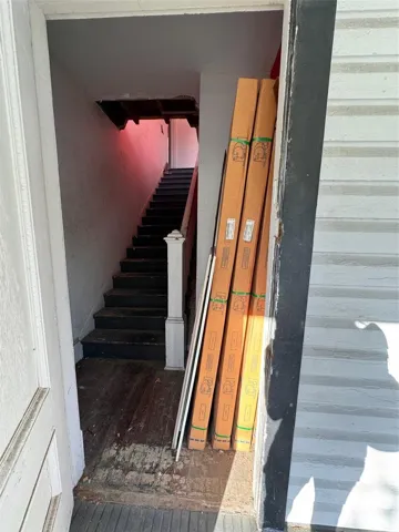2nd floor that needs finishing.