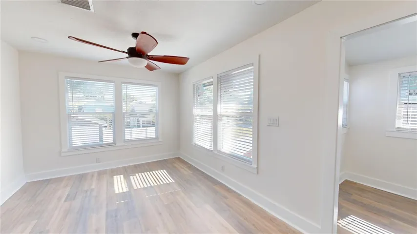 Secondary home kitchen & living room combo