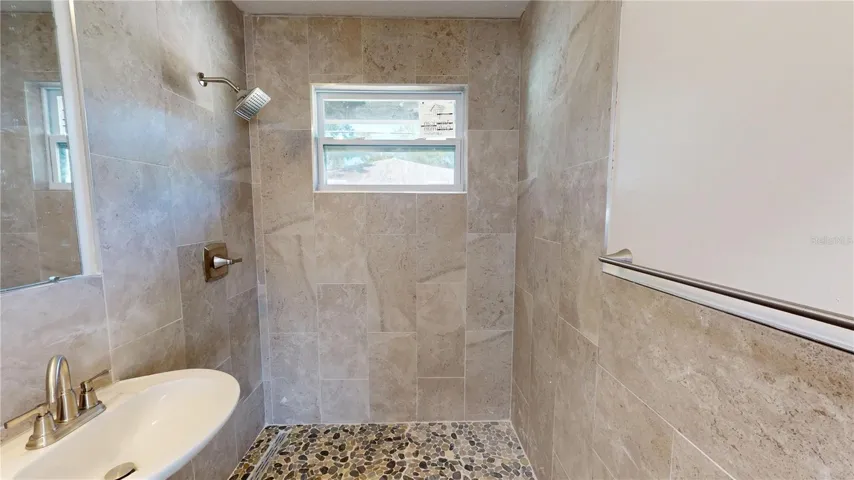 Secondary home bathroom