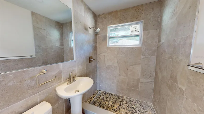 Secondary home bathroom