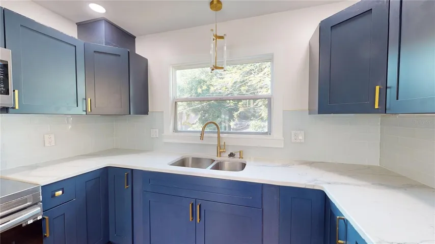 Secondary home kitchen