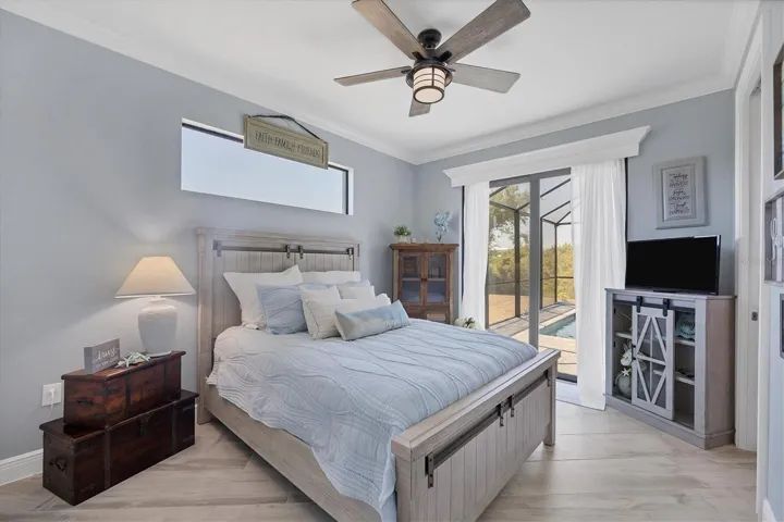 4th Bedroom that connects to the lanai and the pool bath
