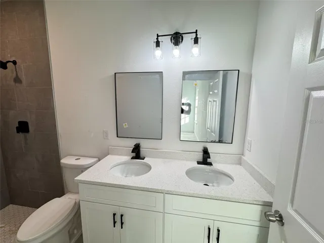 MODEL HOME