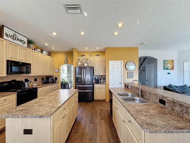 Look at all that counter space.