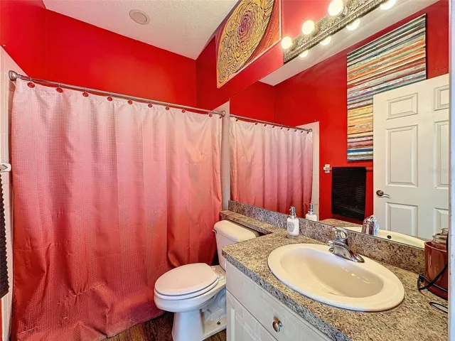 Guest full bath 1st floor