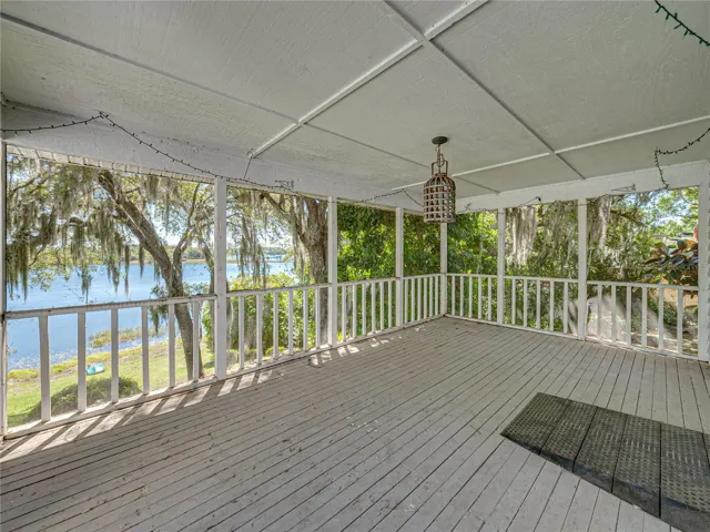 Screen porch off of family room