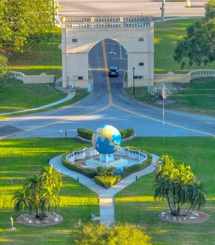 Majestic Entrance toON TOP OF THE WORLD