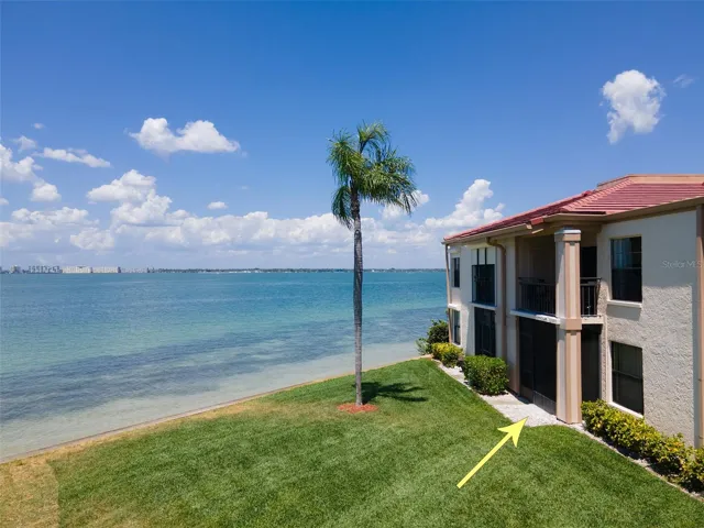 #107 is a Waterfront Villa