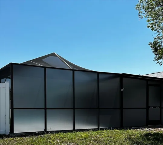 Privacy screening
