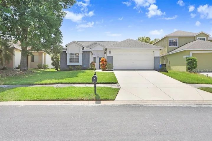 What an adorable 3 bed / 2ba home!!!  So clean and well-maintained!