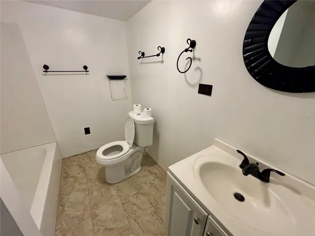 BATHROOM 1