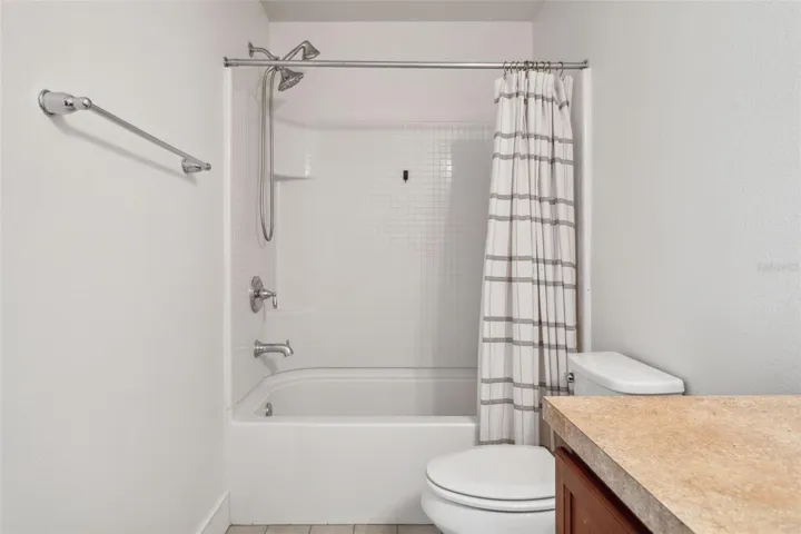 upstairs bathroom 2