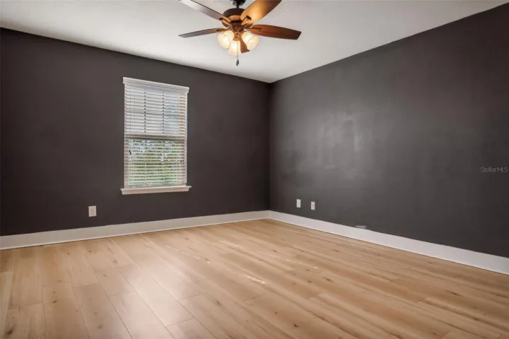 upstirs bedroom 3