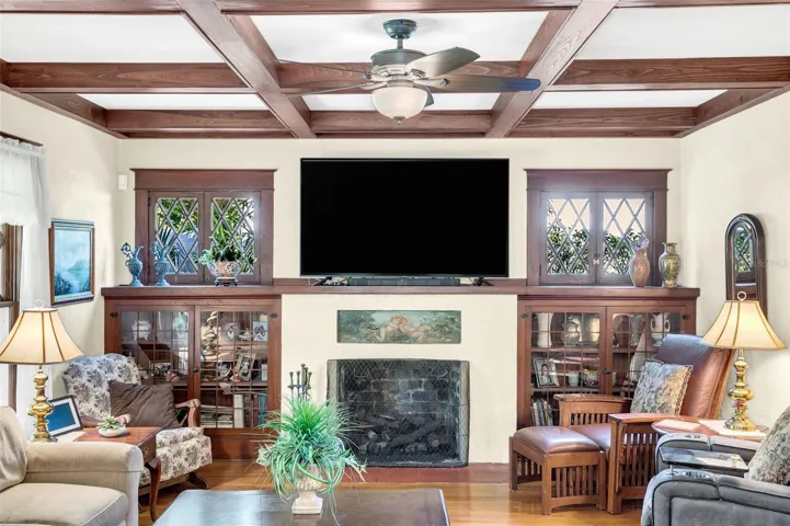 LIVING ROOM/FIRE PLACE/BUILT-INS
