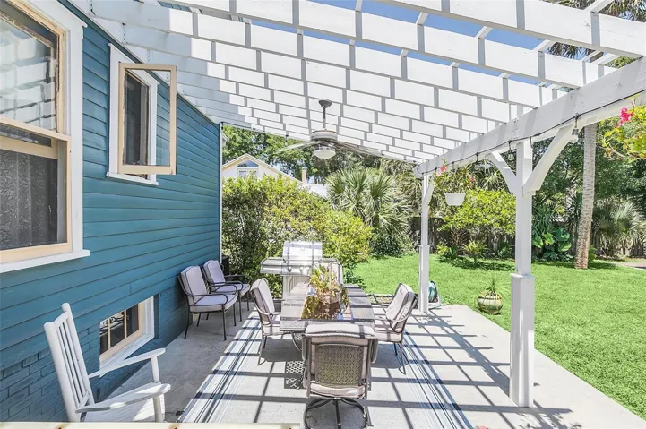 PATIO - GRILL AREA