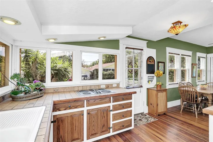 KITCHEN - SIDE ENTRY DOOR