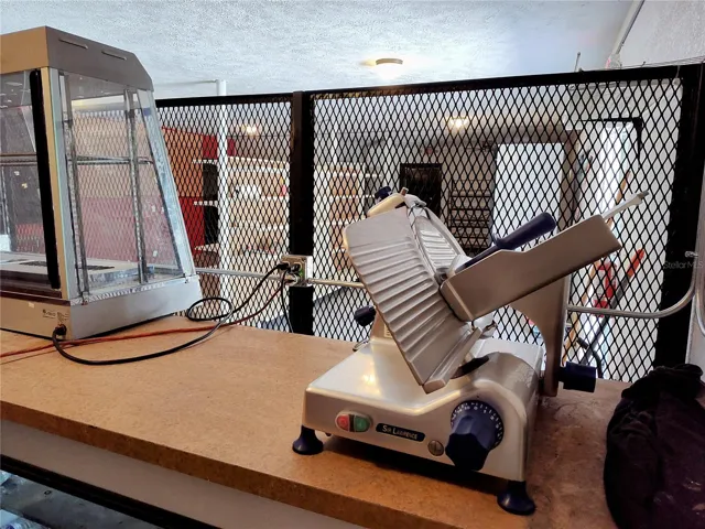 Brand new deli style slicer