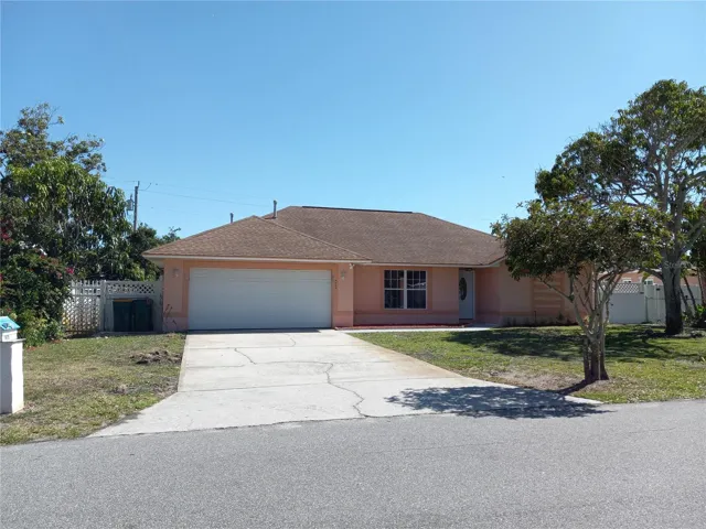Welcome To 1475 Island Drive!