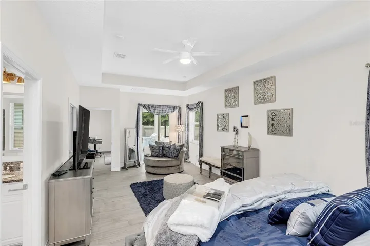 Primary Bedroom w/sitting room