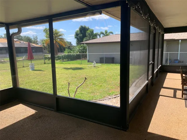 Large lanai