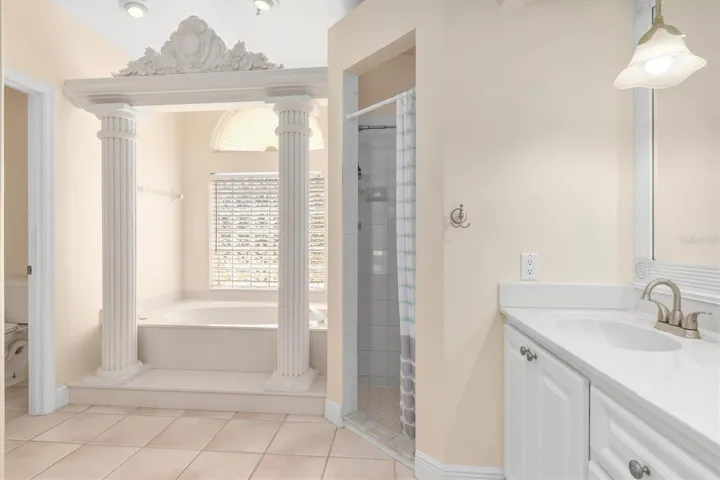 Primary EnSuite Bathroom