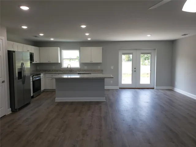 Kitchen/dining