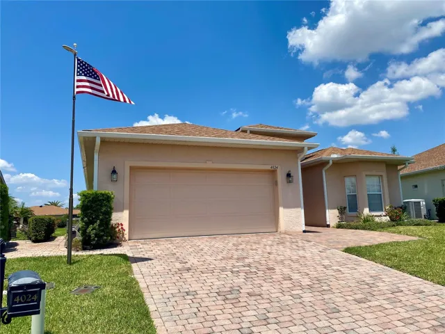 Front view of home