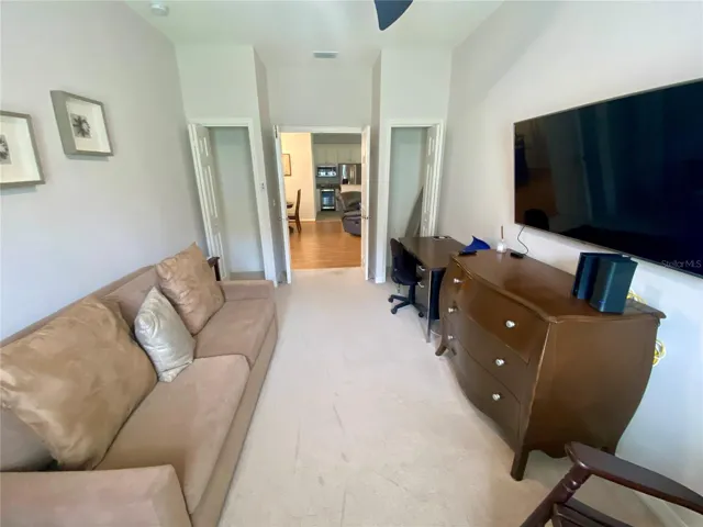 3rd Bedroom/Den with 2 closets