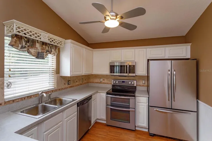 Kitchen 3