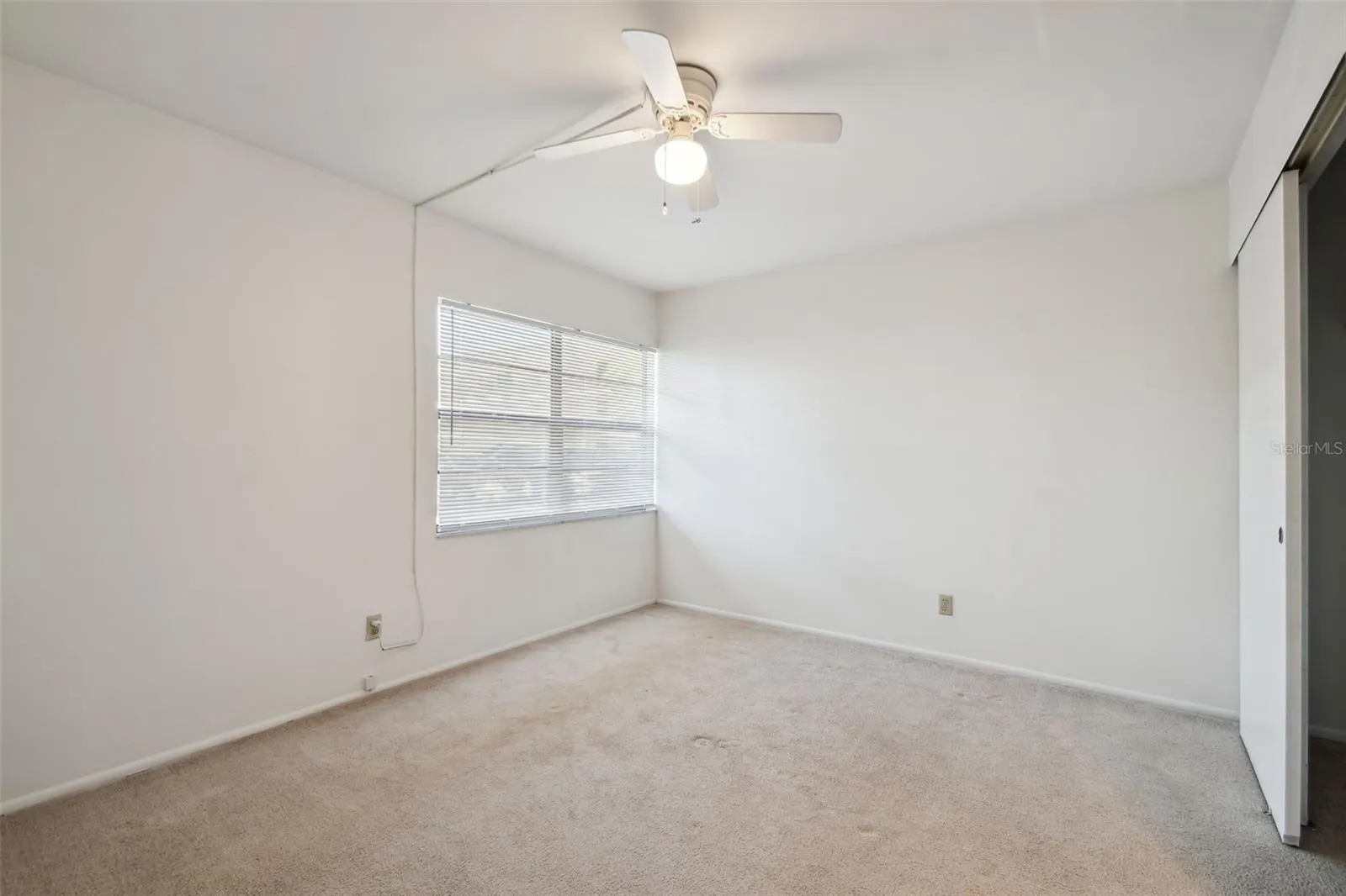 Secondary bedroom