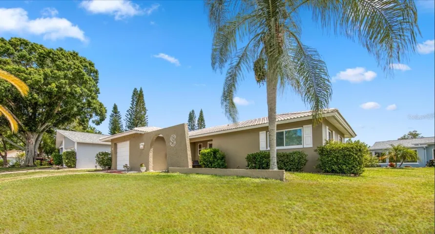 Welcome home! Nicest smaller house in Highland Lakes!