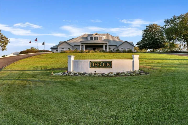 Golf & Country Club
