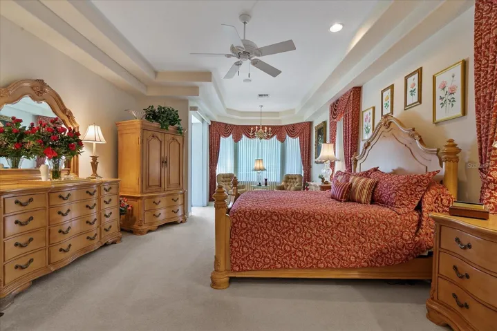 Tray Cielings. Large Primary Suite