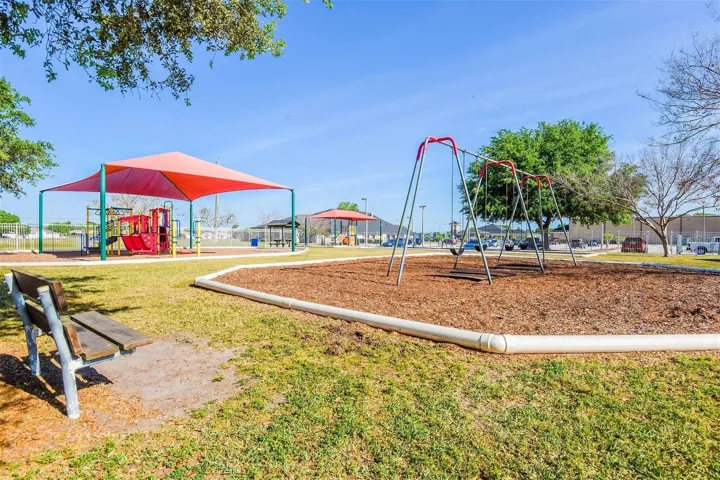 COMMUNITY PLAYGROUND