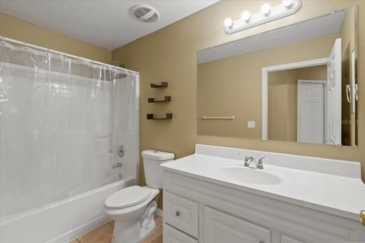 SHARED BATHROOM
