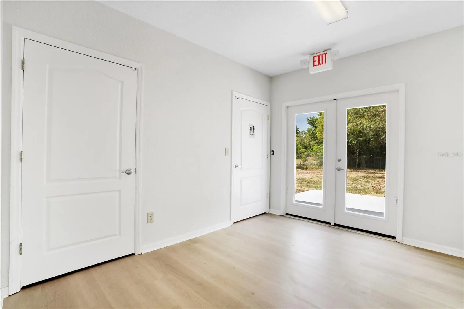 Common Area to Outside Patio