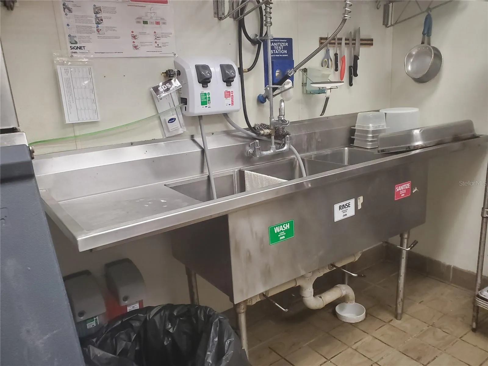 TRI SINK